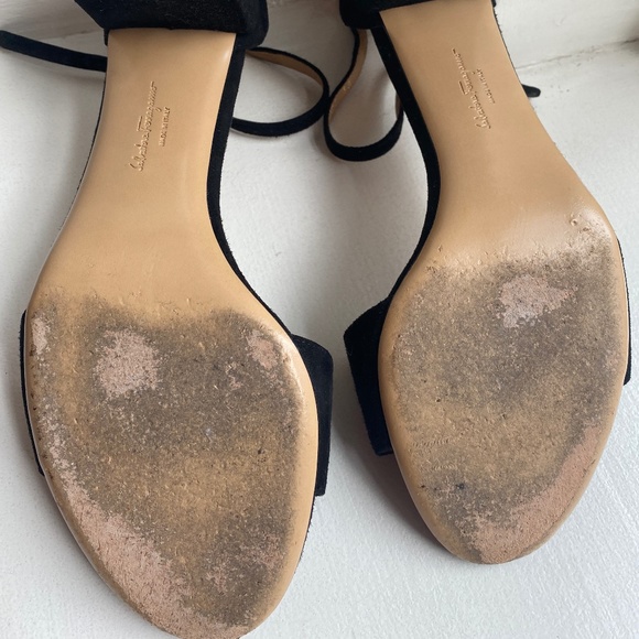 Salvatore Ferragamo Gavin Black Suede Block Heel Sandal Italy Logo Bow - Picture 6 of 8